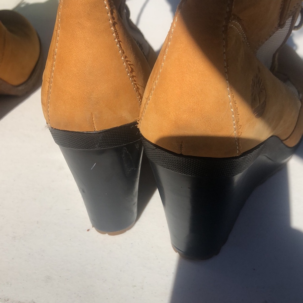 Timberlands ( ea). Flash $49 - Picture 4 of 8